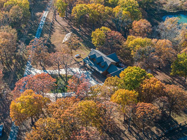 30611 Stonehaven Drive, Warsaw, MO 65355