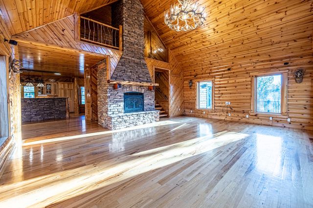 30611 Stonehaven Drive, Warsaw, MO 65355