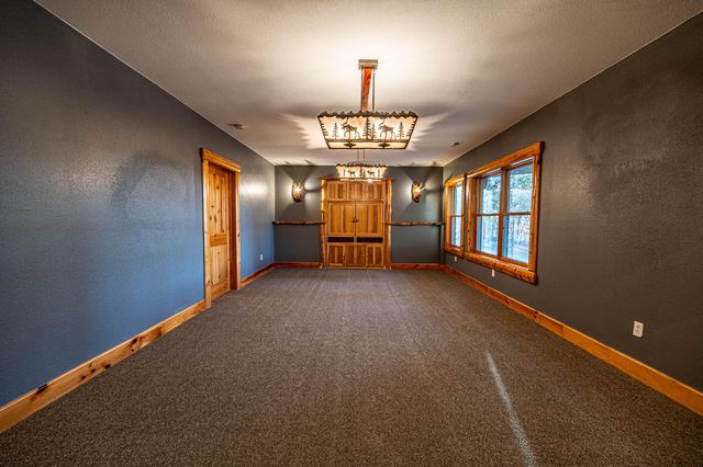 30611 Stonehaven Drive, Warsaw, MO 65355