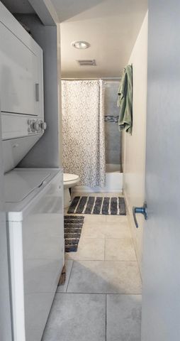 4156 Inverrary Drive 409, Lauderhill, FL 33319