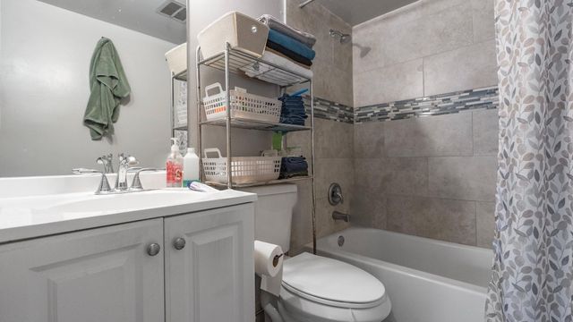 4156 Inverrary Drive 409, Lauderhill, FL 33319