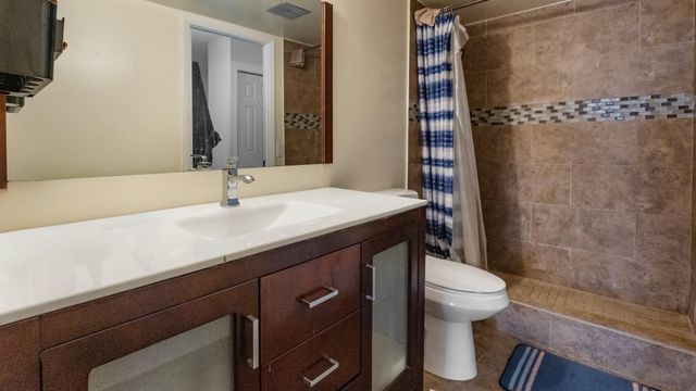 4156 Inverrary Drive 409, Lauderhill, FL 33319