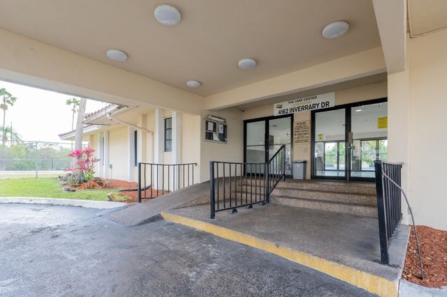 4156 Inverrary Drive 409, Lauderhill, FL 33319