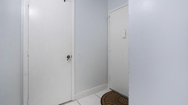 4156 Inverrary Drive 409, Lauderhill, FL 33319