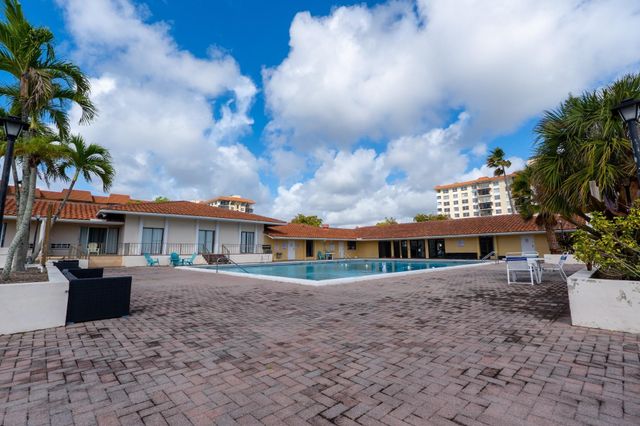 4156 Inverrary Drive 409, Lauderhill, FL 33319