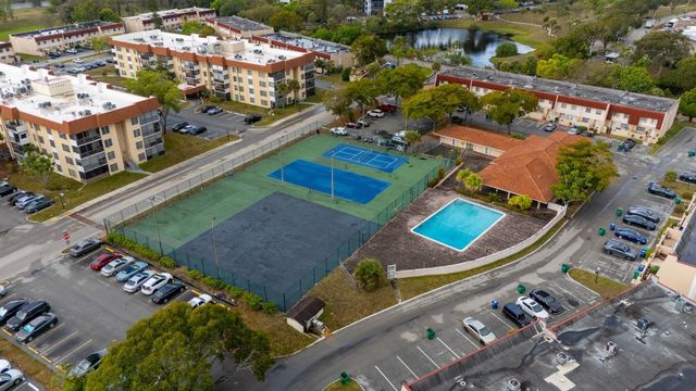 4156 Inverrary Drive 409, Lauderhill, FL 33319