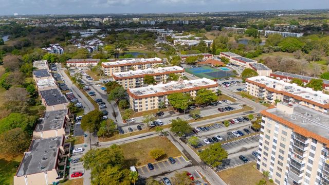 4156 Inverrary Drive 409, Lauderhill, FL 33319