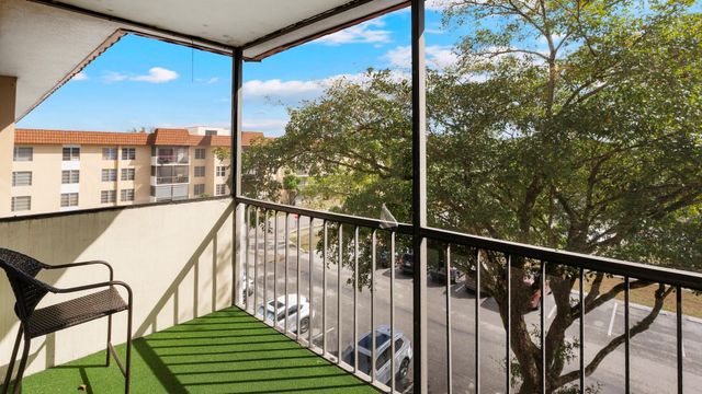 4156 Inverrary Drive 409, Lauderhill, FL 33319