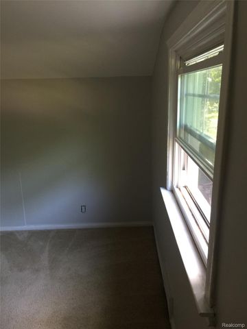 335 Midland Boulevard, Royal Oak, MI 48073