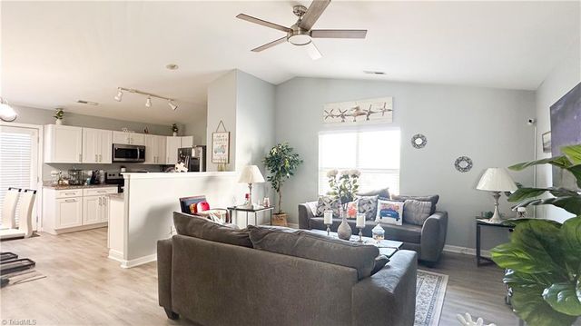 535 Clear Meadow Drive, Winston-salem, NC 27107