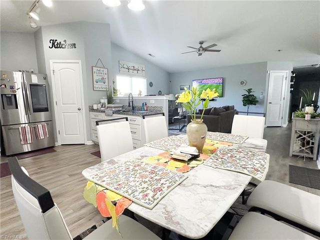 535 Clear Meadow Drive, Winston-salem, NC 27107