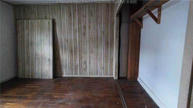 60 Dunbar Avenue, Dunbar, WV 25064