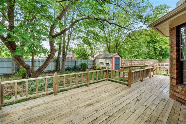 306 Misti Court, Siloam Springs, AR 72761