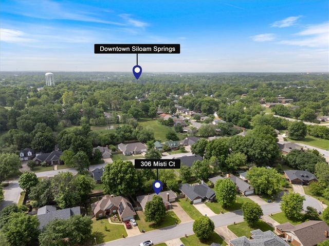 306 Misti Court, Siloam Springs, AR 72761