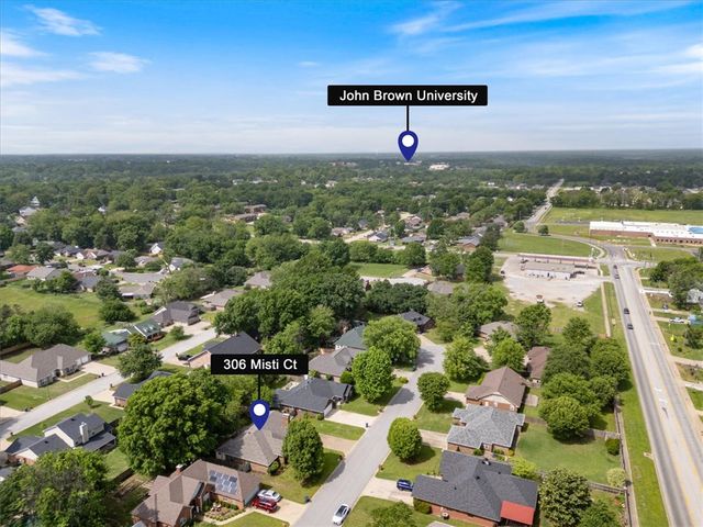 306 Misti Court, Siloam Springs, AR 72761