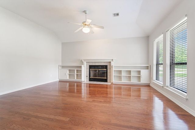 306 Misti Court, Siloam Springs, AR 72761