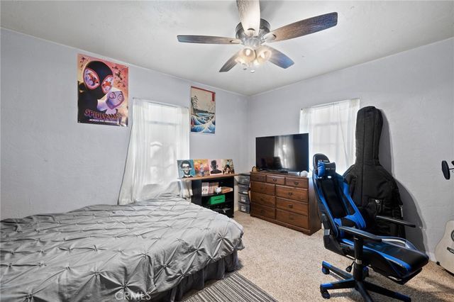 3010 Elmwood Avenue, Bakersfield, CA 93305