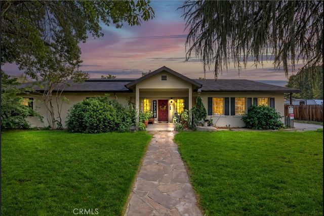 3010 Elmwood Avenue, Bakersfield, CA 93305