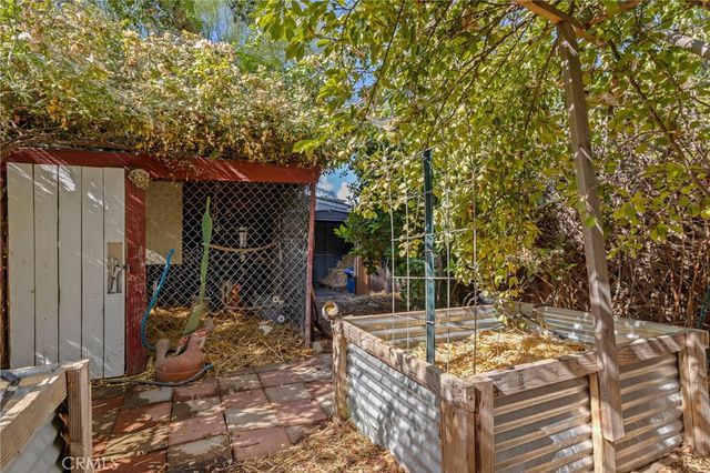 3010 Elmwood Avenue, Bakersfield, CA 93305