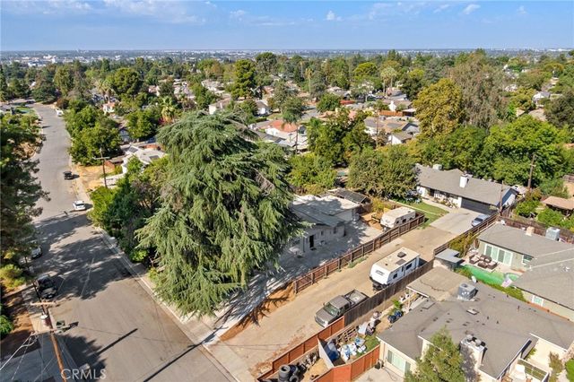 3010 Elmwood Avenue, Bakersfield, CA 93305