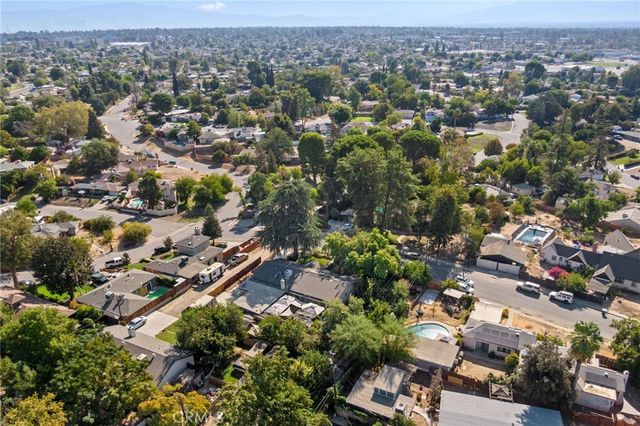 3010 Elmwood Avenue, Bakersfield, CA 93305