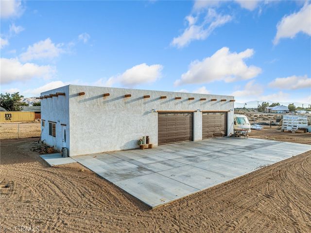 13776 Natoma Road, Apple Valley, CA 92307