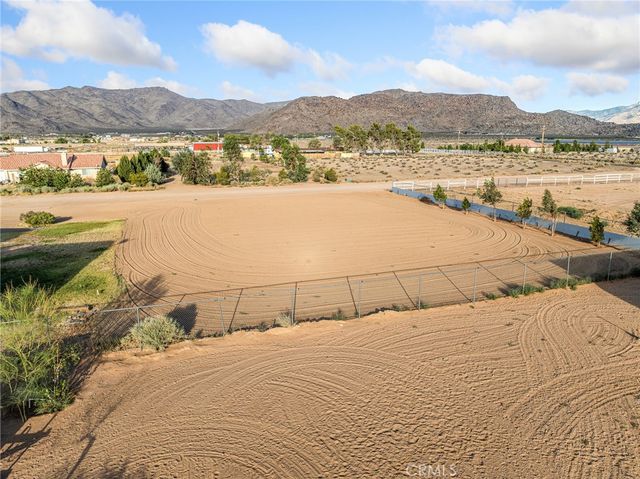 13776 Natoma Road, Apple Valley, CA 92307