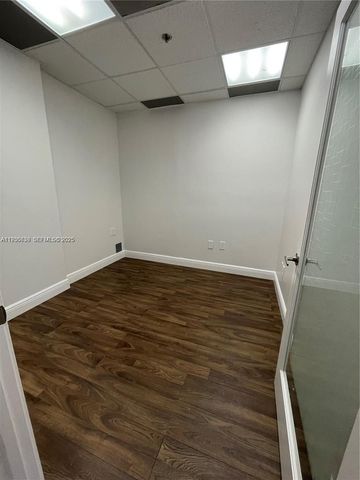 12550 Biscayne Blvd 208, North Miami, FL 33181