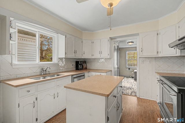 60 Briarcliff Road, Hamden, CT 06518