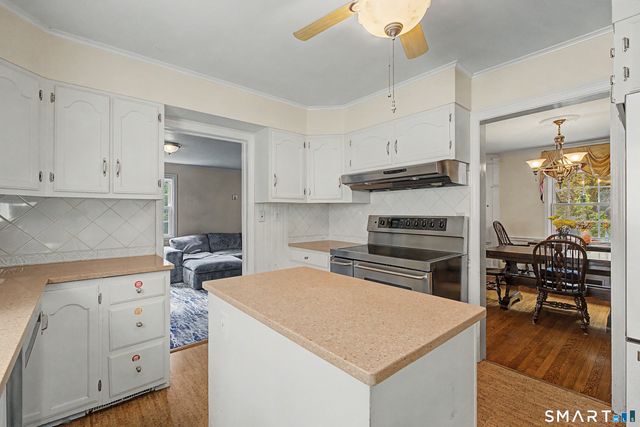 60 Briarcliff Road, Hamden, CT 06518