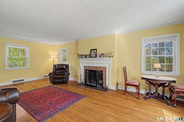 60 Briarcliff Road, Hamden, CT 06518