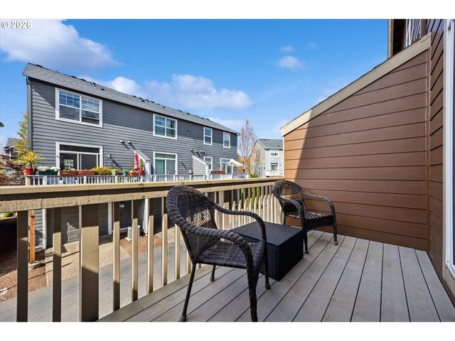 11016 Sw MALLOW Ter, Portland, OR 97223