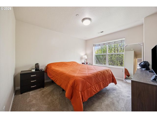 11016 Sw MALLOW Ter, Portland, OR 97223