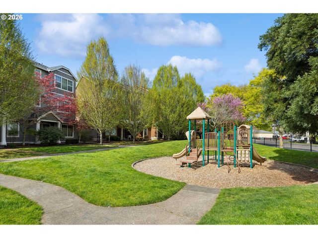 11016 Sw MALLOW Ter, Portland, OR 97223