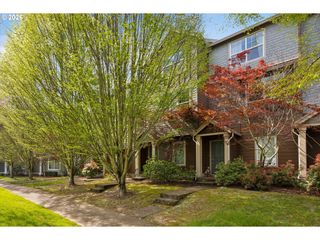 11016 Sw MALLOW Ter, Portland, OR 97223