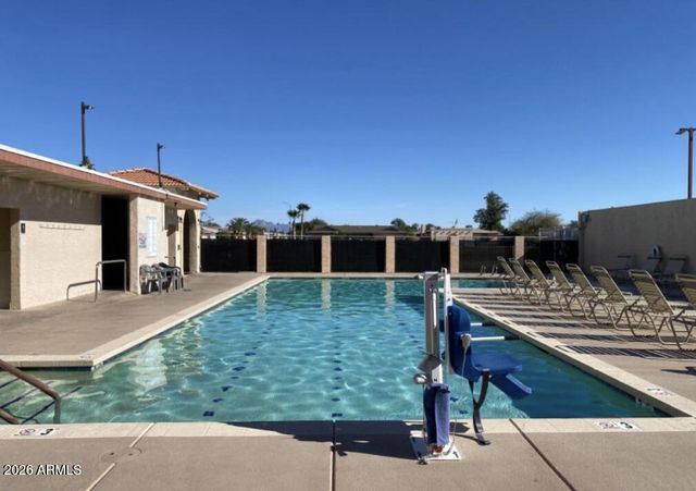 520 S GREENFIELD Road 22, Mesa, AZ 85206