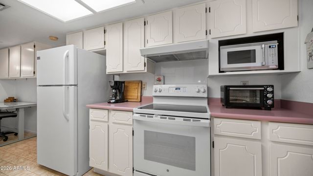 520 S GREENFIELD Road 22, Mesa, AZ 85206