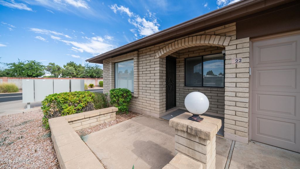 520 S GREENFIELD Road 22, Mesa, AZ 85206 — photo 2