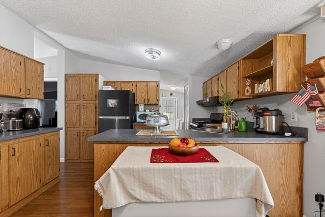 31 Mcelwain Street, Merrimack, NH 03054