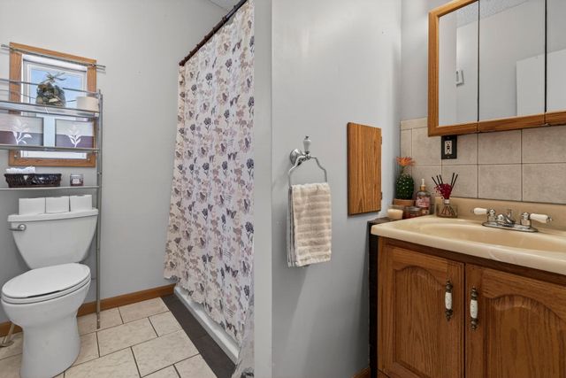 31 Mcelwain Street, Merrimack, NH 03054