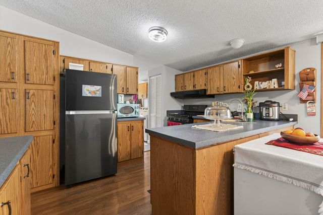 31 Mcelwain Street, Merrimack, NH 03054