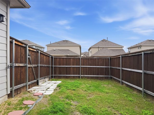 116 Gracie WAY, Hutto, TX 78634