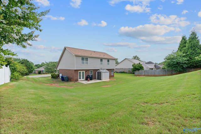 15813 Cold Branch Dr NW, Harvest, AL 35749