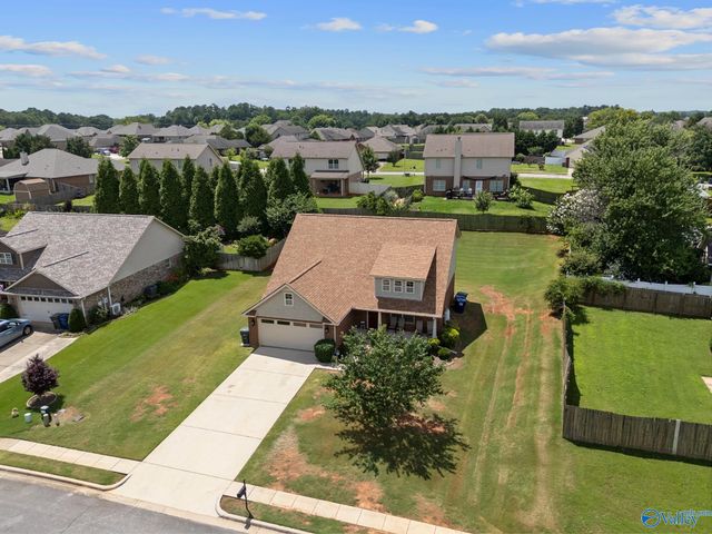 15813 Cold Branch Dr NW, Harvest, AL 35749