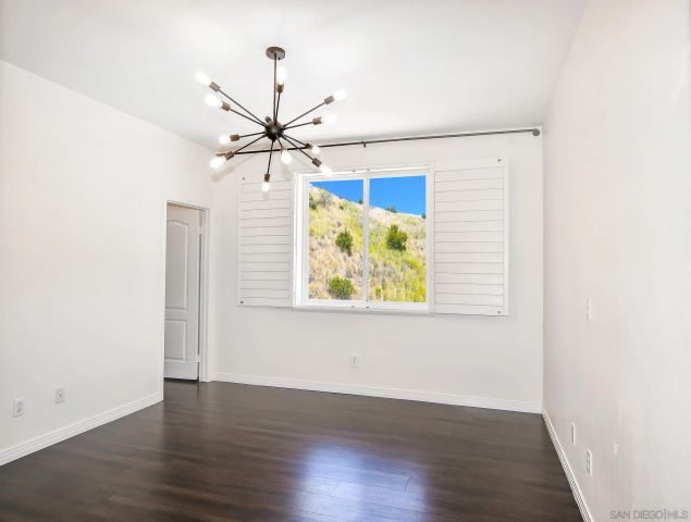 3805 Sacramento Dr, La Mesa, CA 91941