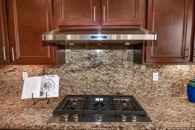 3805 Sacramento Dr, La Mesa, CA 91941