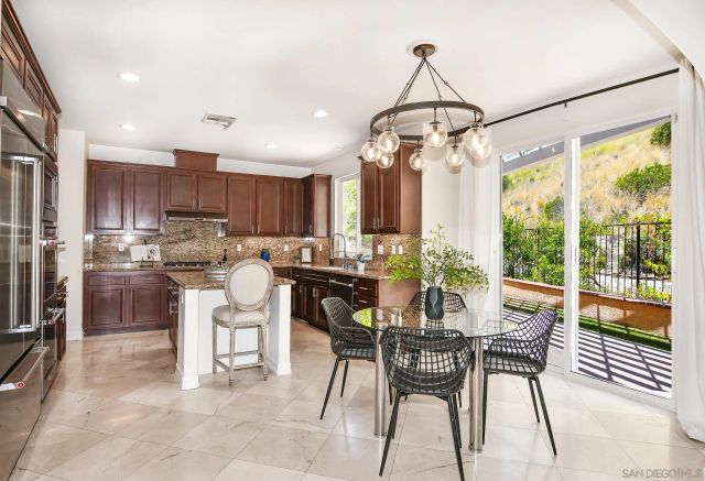 3805 Sacramento Dr, La Mesa, CA 91941