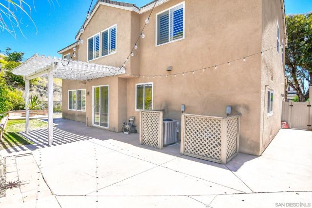 3805 Sacramento Dr, La Mesa, CA 91941