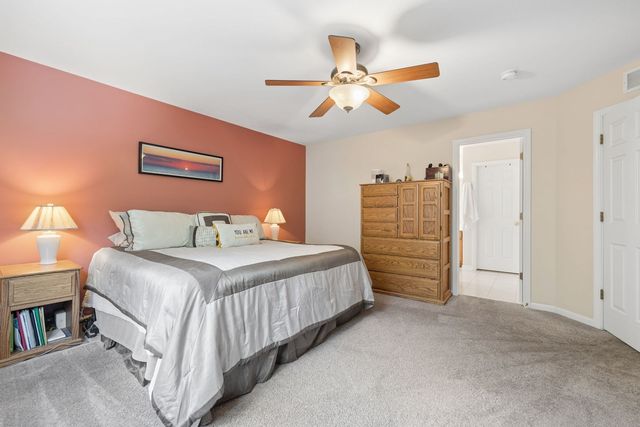 1039 Silver Hill Circle, Joliet, IL 60432