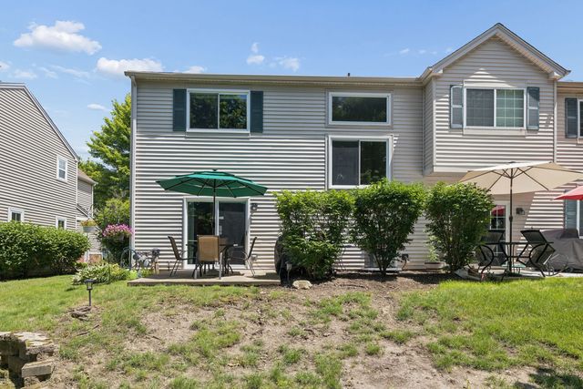 1039 Silver Hill Circle, Joliet, IL 60432